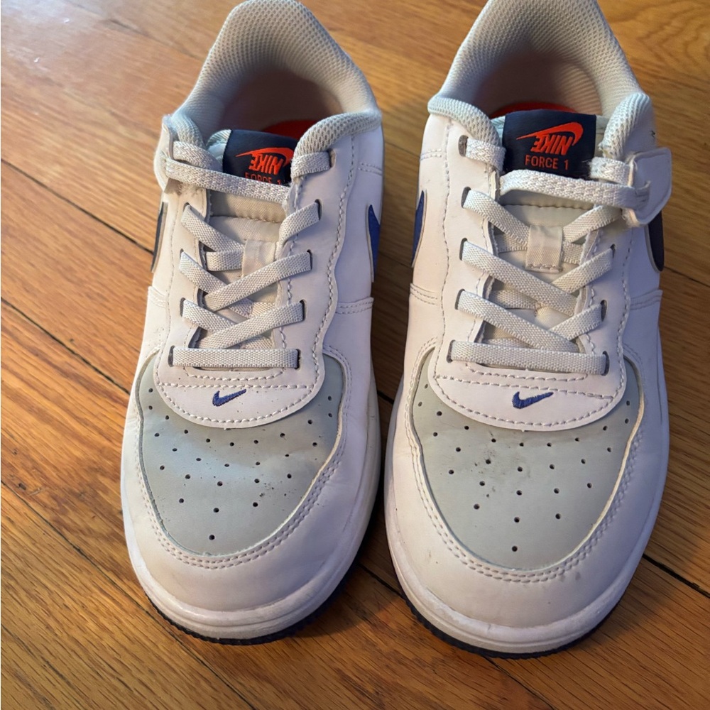 Nike boys sneak